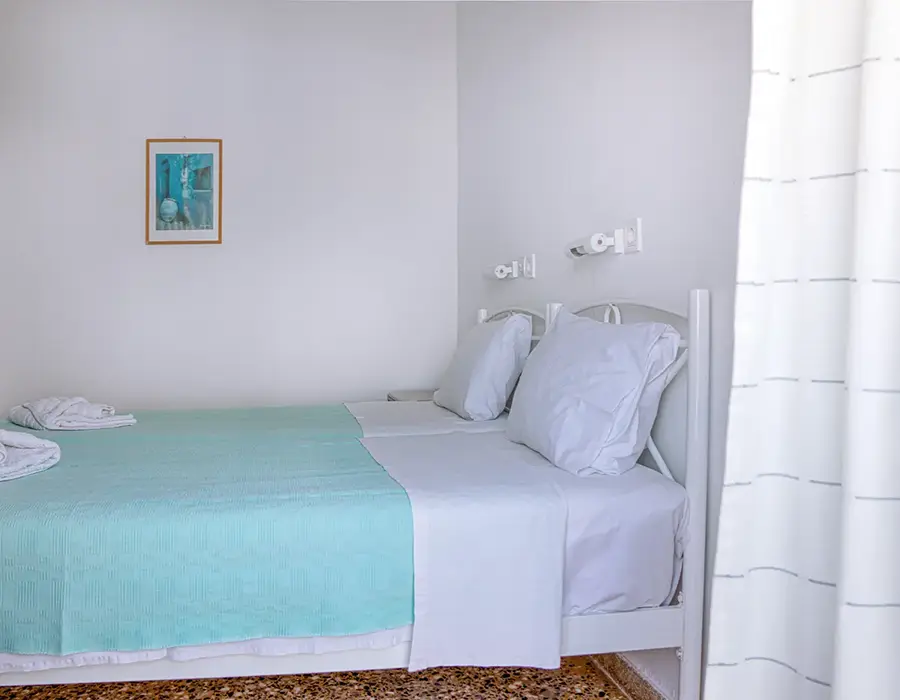 hotel-korali-antiparos-IMG_3371_twin-900x700